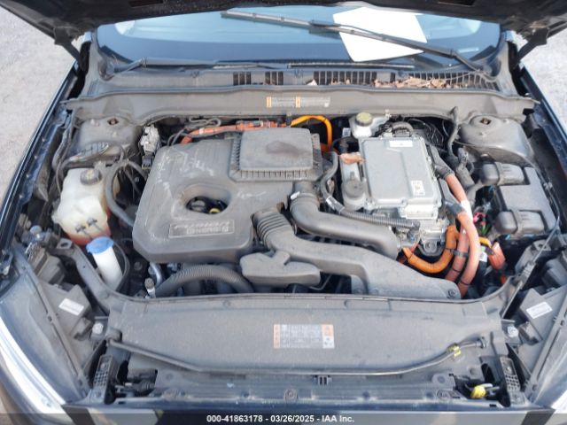 3FA6P0SU6KR213131 Ford Fusion Energi Titanium