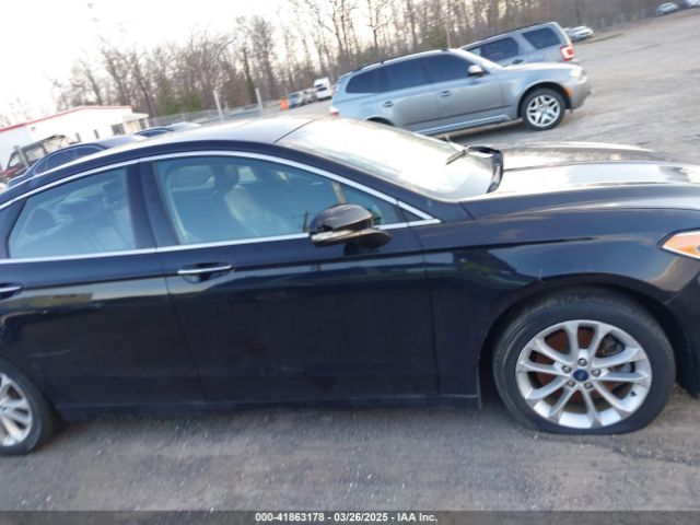 3FA6P0SU6KR213131 Ford Fusion Energi Titanium