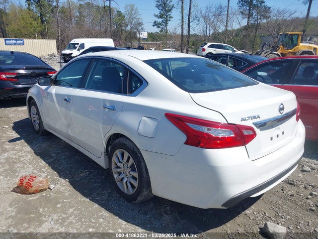 1N4AL3AP0HN354873 Nissan Altima 2.5 S