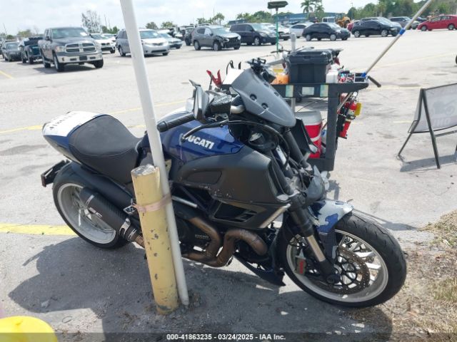 2013 DUCATI DIAVEL ZDM13BLW2DB015797