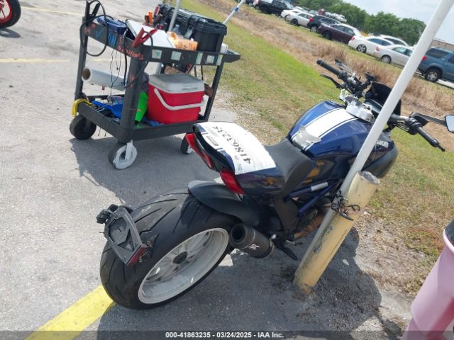 2013 DUCATI DIAVEL ZDM13BLW2DB015797 Photo 3