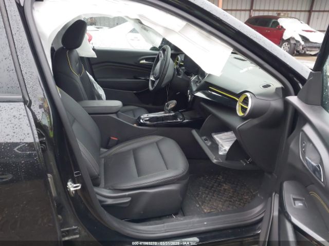 KL77LKE21RC107742 Chevrolet Trax Fwd Activ