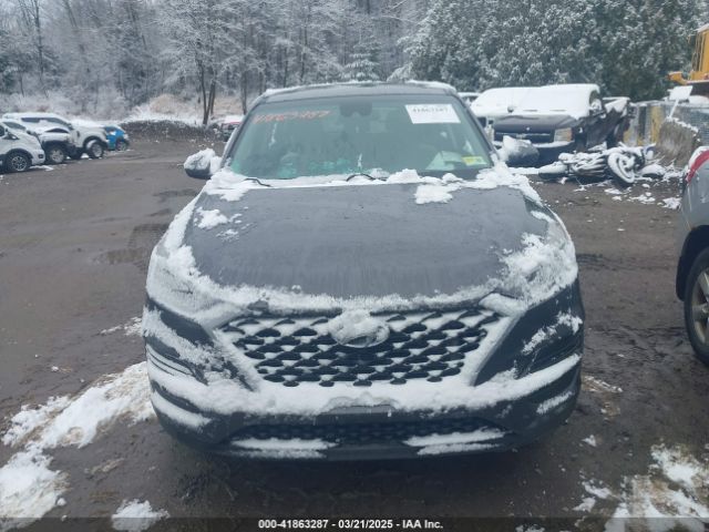 KM8J2CA44LU138893 Hyundai TUCSON SE