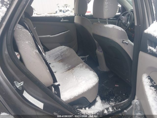 KM8J2CA44LU138893 Hyundai TUCSON SE