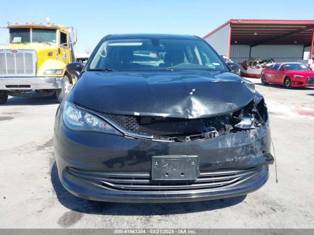 2C4RC1DG6HR501164 Chrysler Pacifica Touring