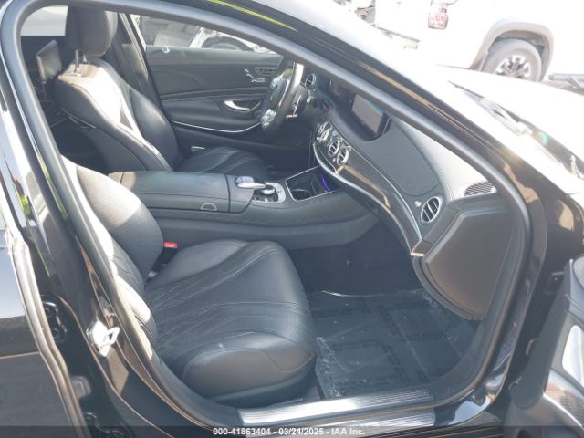 WDDUG8JB0JA343131 Mercedes-Benz Amg S 63 4matic