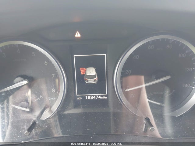 5TDKZRFH7KS560257 Toyota Highlander Xle