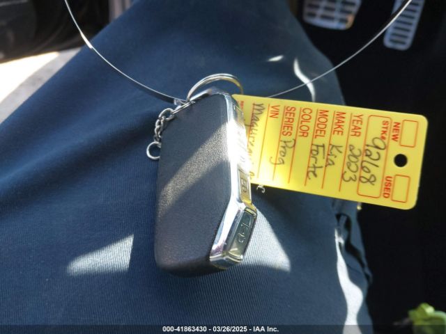 3KPF54AD2PE688704 KIA Forte Gt-line