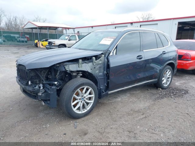 5UXCR6C57KLL09249 BMW X5 Xdrive40i