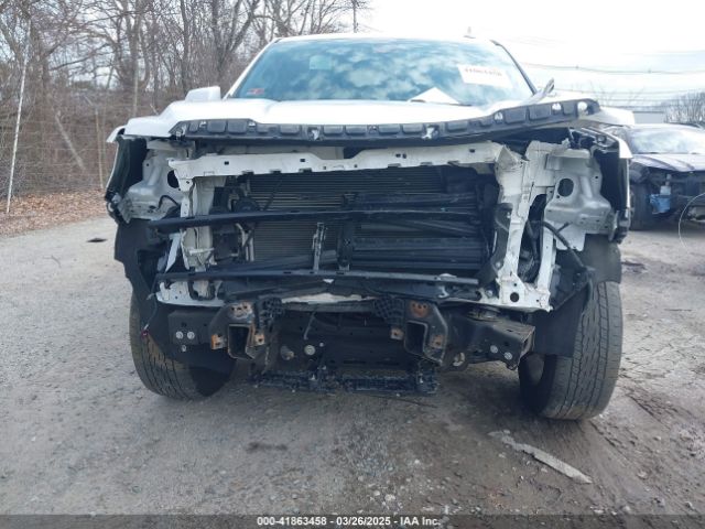 1GKS2GKD7NR305577 GMC Yukon Xl 4wd Slt