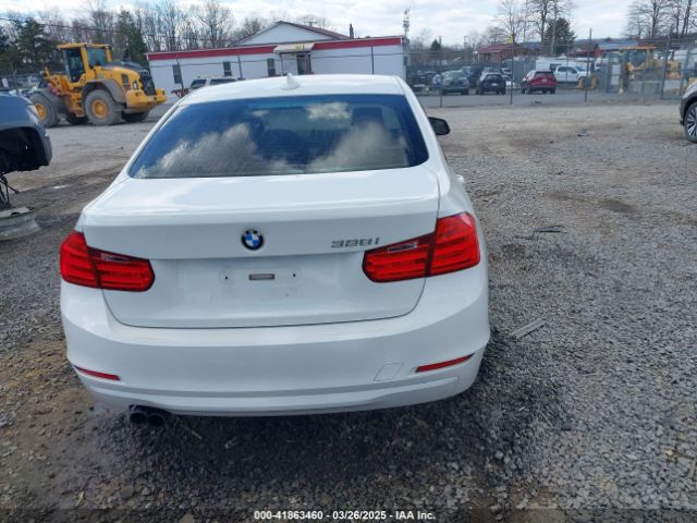 WBA3C1C56FK118629 BMW 328I