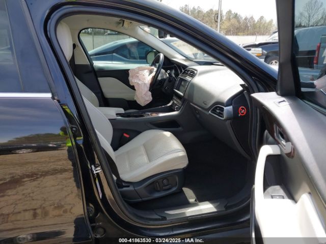 SADCK2BV6HA899825 Jaguar F-pace 35t Prestige