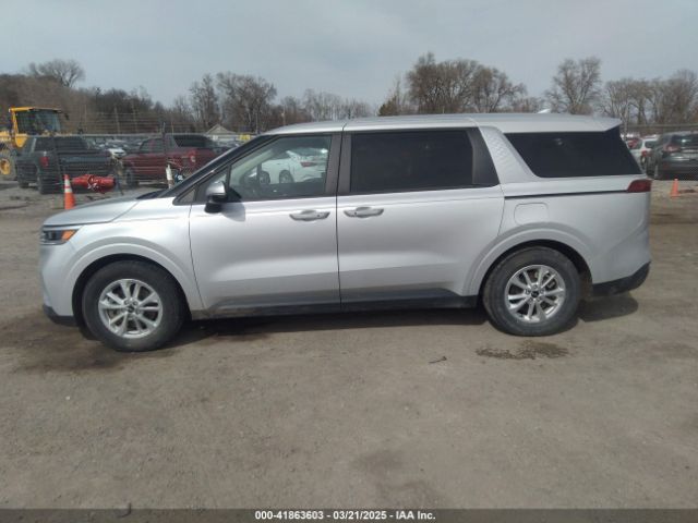 KNDNB4H38N6067651 KIA Carnival Mpv Lx