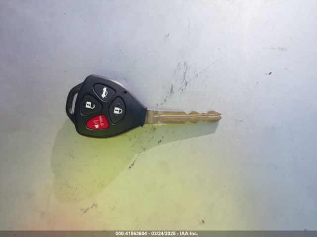 VNKKTUD38GA059739 Toyota YARIS LE