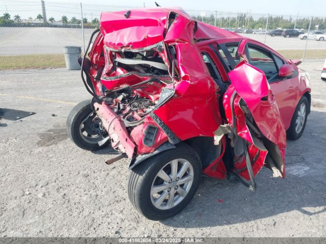 VNKKTUD38GA059739 Toyota YARIS LE
