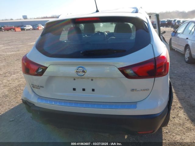 JN1BJ1CR9HW119098 Nissan Rogue Sport Sl
