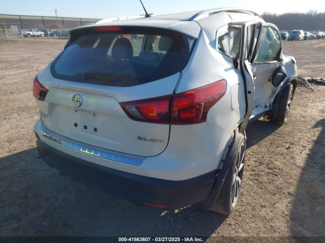 JN1BJ1CR9HW119098 Nissan Rogue Sport Sl