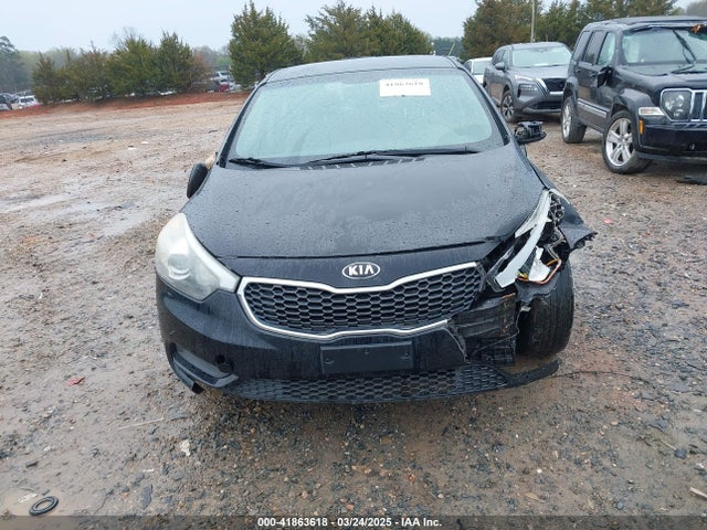 KNAFK4A60E5171921 KIA FORTE LX