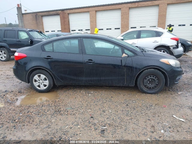KNAFK4A60E5171921 KIA FORTE LX