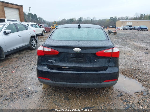 KNAFK4A60E5171921 KIA FORTE LX