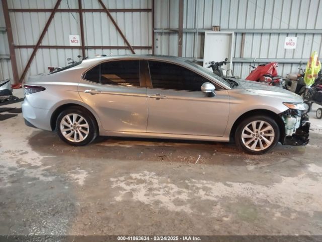 4T1R11AK5NU632983 Toyota CAMRY LE