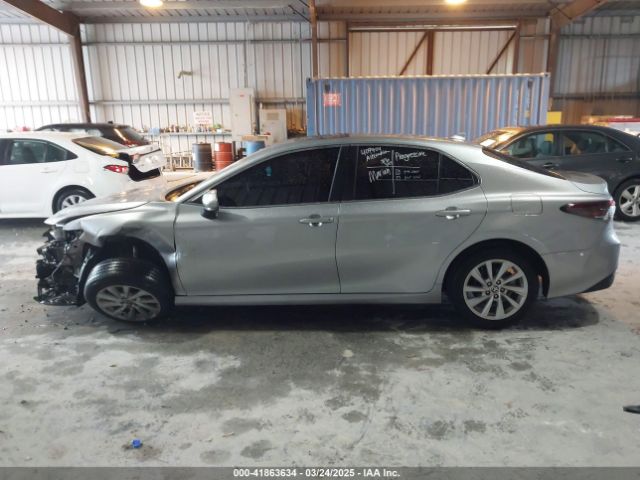 4T1R11AK5NU632983 Toyota CAMRY LE
