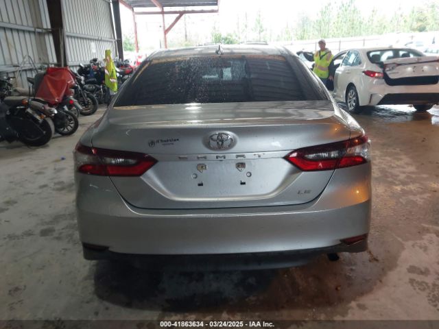4T1R11AK5NU632983 Toyota CAMRY LE
