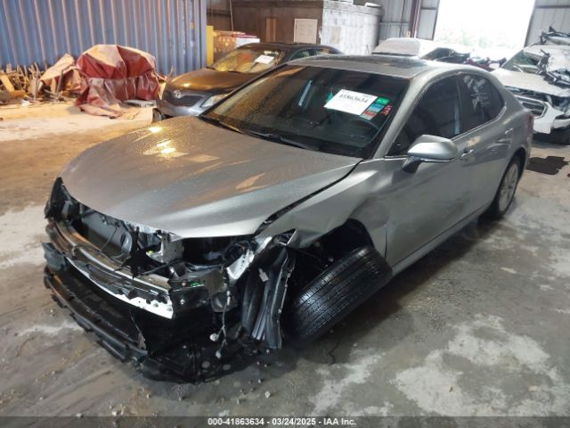 4T1R11AK5NU632983 Toyota CAMRY LE