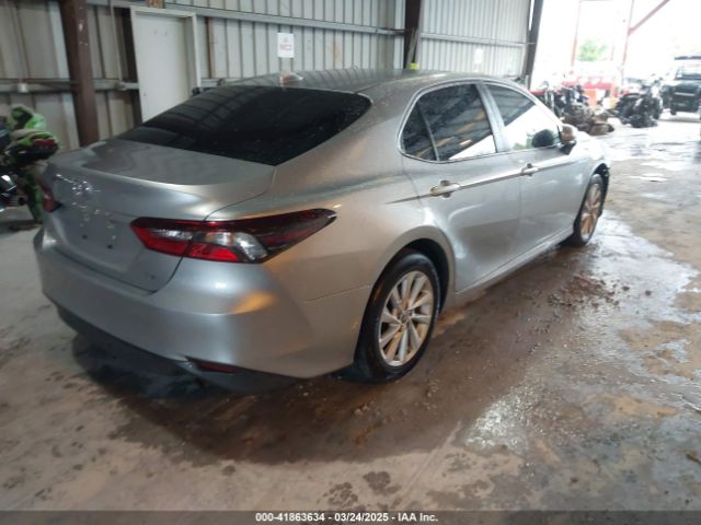 4T1R11AK5NU632983 Toyota CAMRY LE