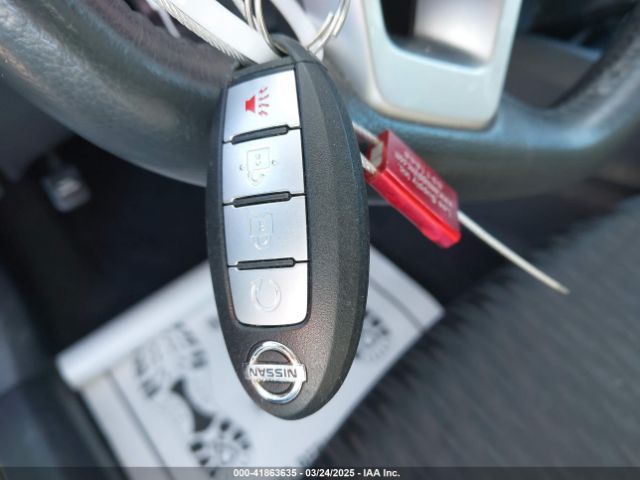 5N1AT2MT2HC806830 Nissan ROGUE SV