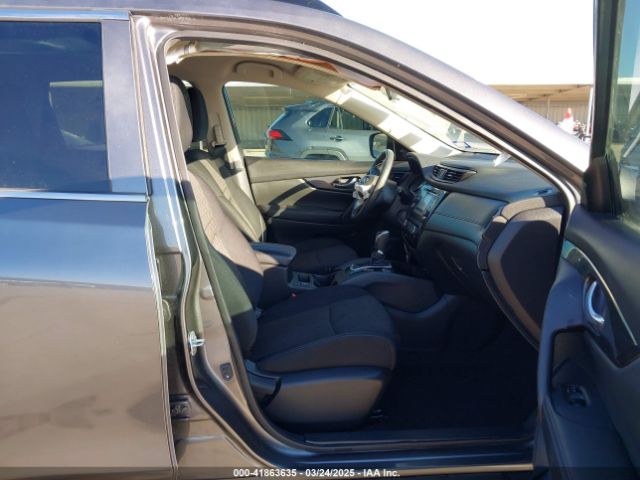 5N1AT2MT2HC806830 Nissan ROGUE SV