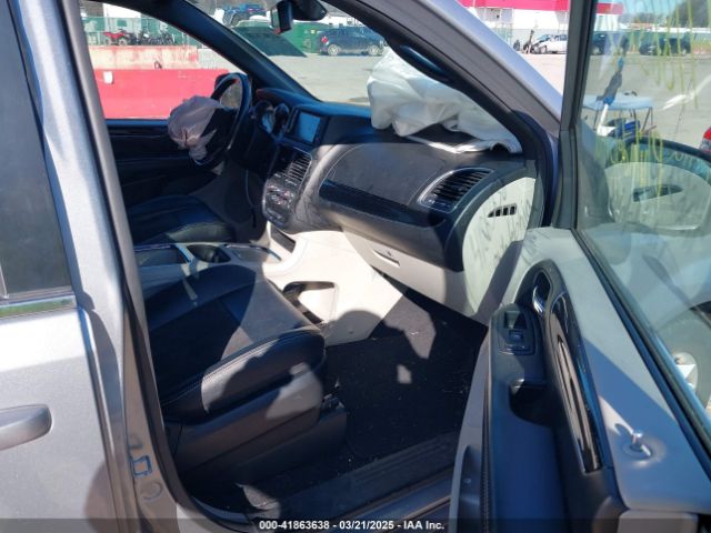 2C4RDGCG9KR761325 Dodge Grand Caravan Sxt