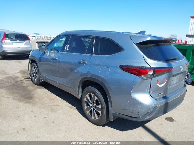 5TDGZRBH0MS140046 Toyota Highlander Xle
