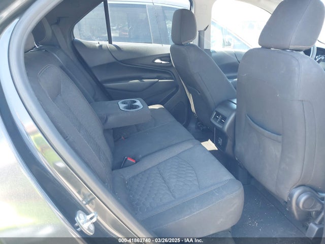 2GNAXKEV0K6106725 Chevrolet EQUINOX LT
