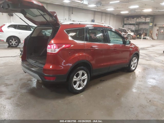 1FMCU9GX9FUB34866 Ford ESCAPE SE