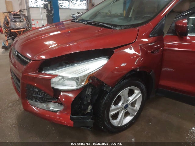 1FMCU9GX9FUB34866 Ford ESCAPE SE