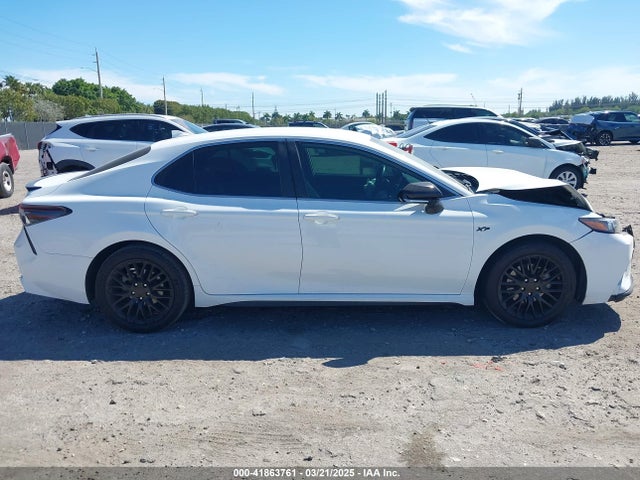 4T1G11AK5NU711402 Toyota CAMRY SE