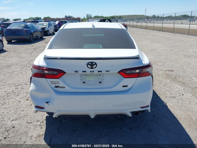 4T1G11AK5NU711402 Toyota CAMRY SE