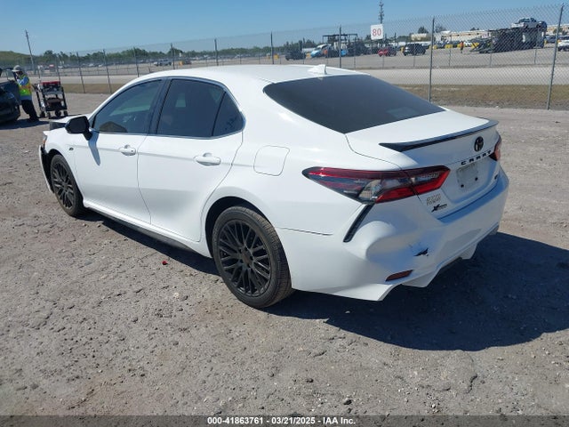 4T1G11AK5NU711402 Toyota CAMRY SE