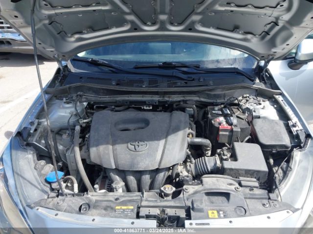 3MYDLBJV0LY707738 Toyota YARIS LE