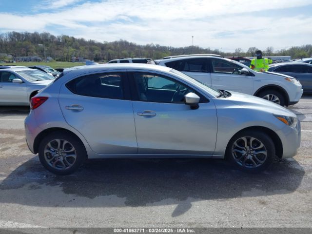 3MYDLBJV0LY707738 Toyota YARIS LE