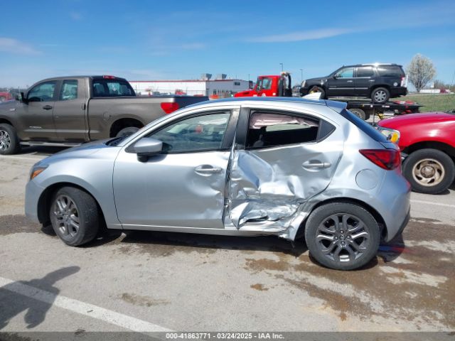 3MYDLBJV0LY707738 Toyota YARIS LE