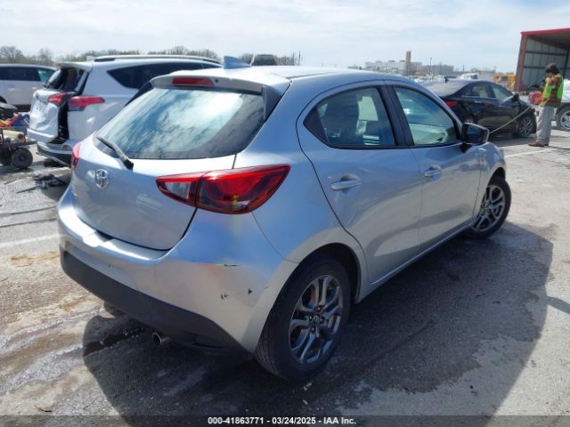 3MYDLBJV0LY707738 Toyota YARIS LE