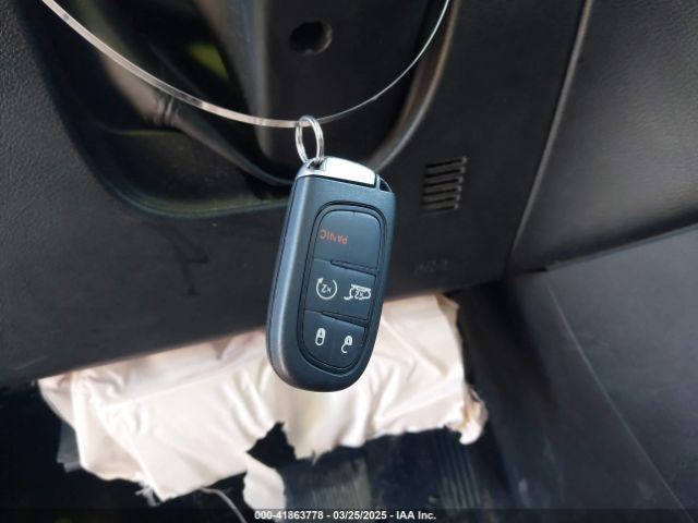 1C4PJMCSXEW125737 Jeep Cherokee Latitude