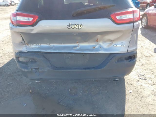 1C4PJMCSXEW125737 Jeep Cherokee Latitude
