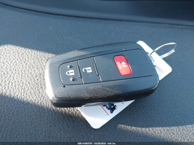 JTDKBRFU0H3040476 Toyota Prius Two