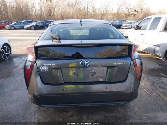 JTDKBRFU0H3040476 Toyota Prius Two
