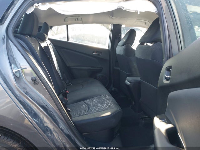 JTDKBRFU0H3040476 Toyota Prius Two