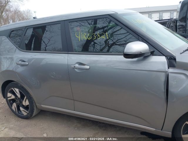 KNDJ53AU1R7900869 KIA Soul Gt-line