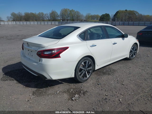 1N4AL3AP6HC281066 Nissan Altima 2.5 Sr
